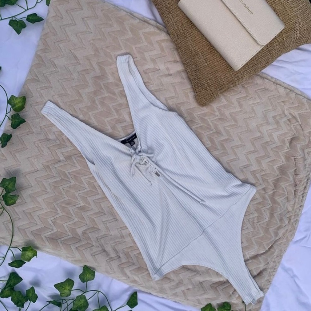 Ribbed White Body Suit
